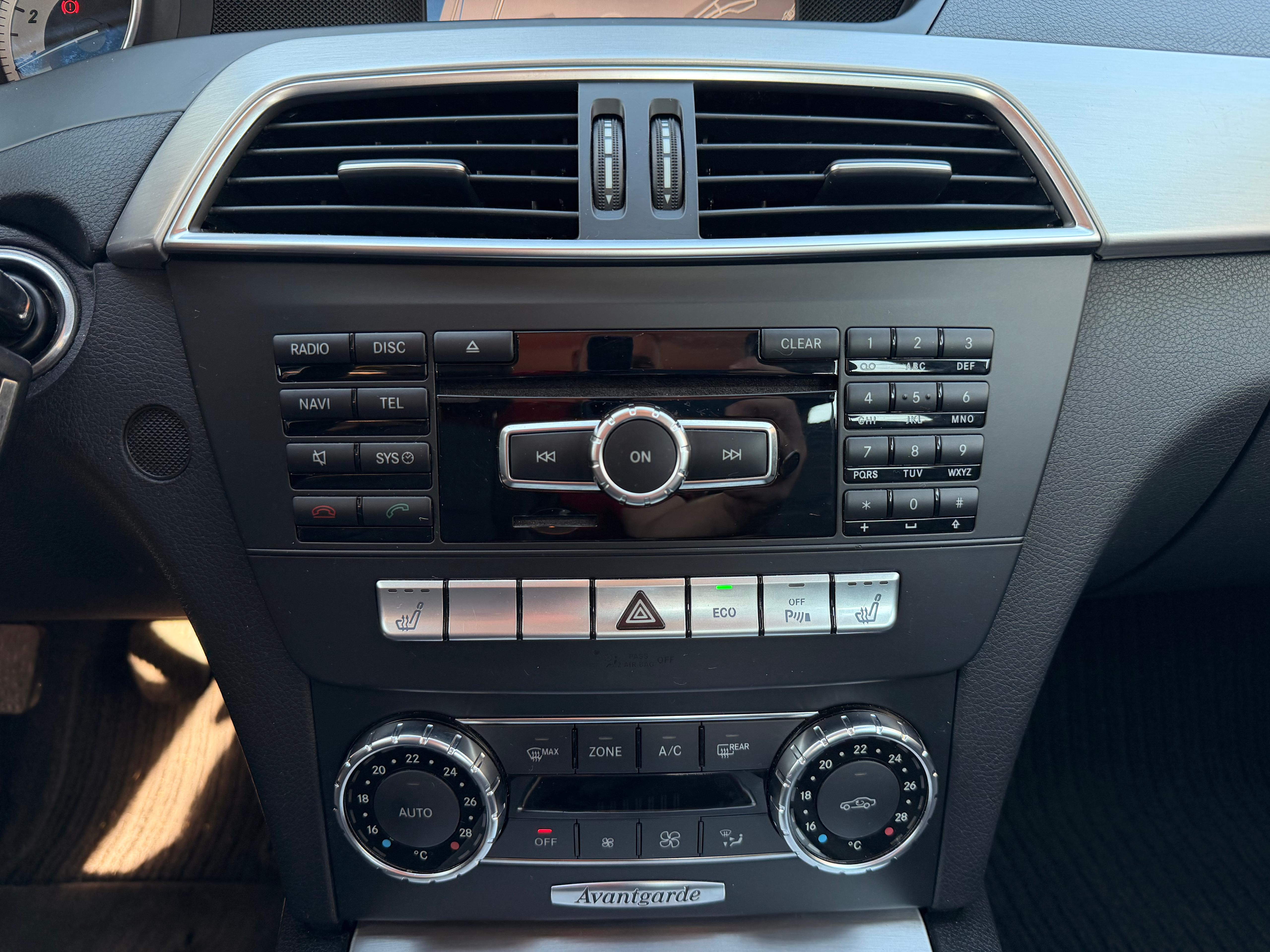 Mercedes-Benz Limousine C 180 CGI BlueEfficiency - Image 19