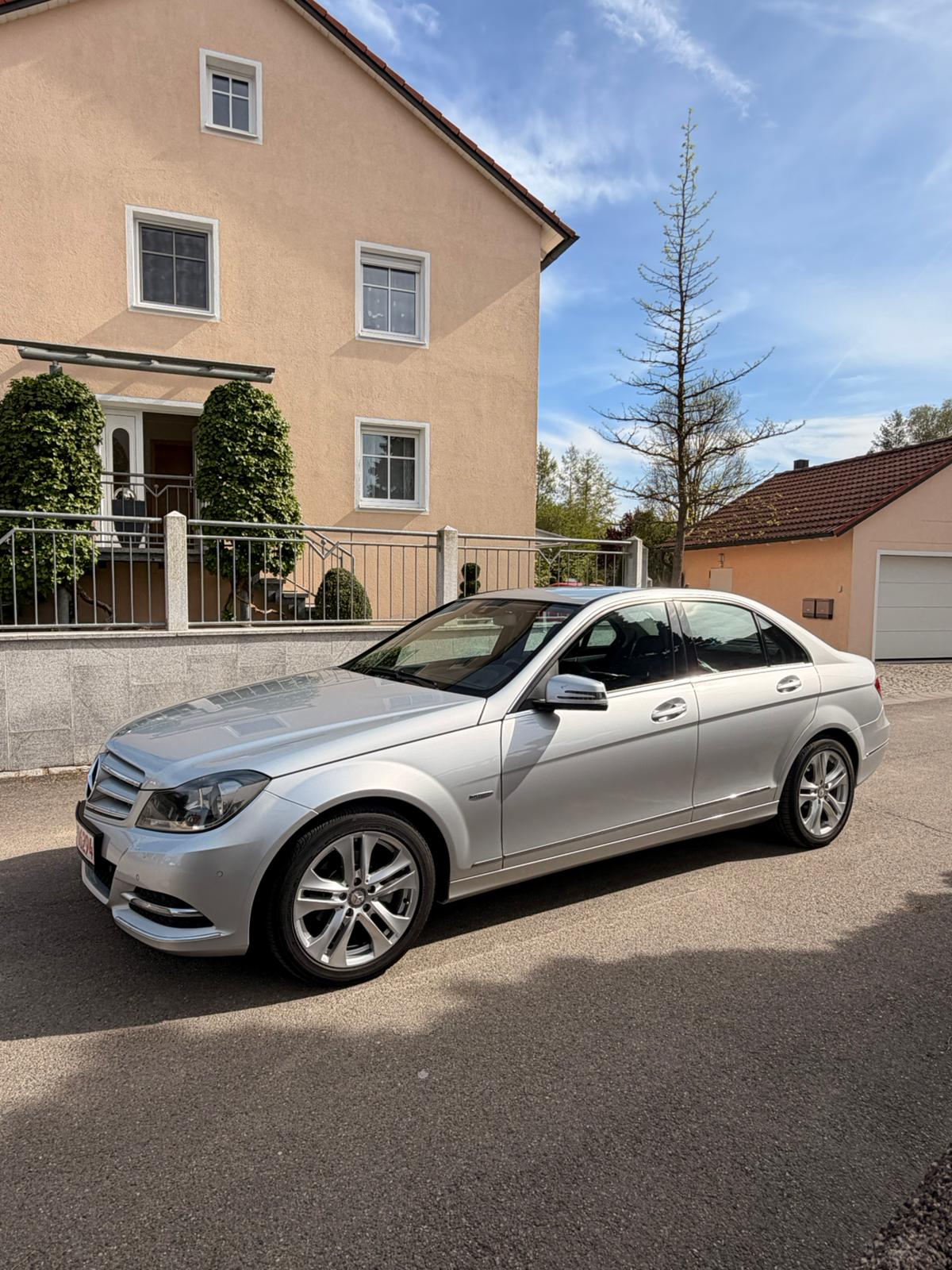 Mercedes-Benz Limousine C 180 CGI BlueEfficiency - Image 21